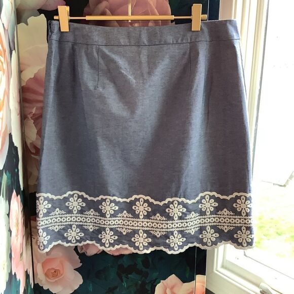 NWT ❤️ Talbots Denim Embroidered Skirt. - Picture 1 of 5